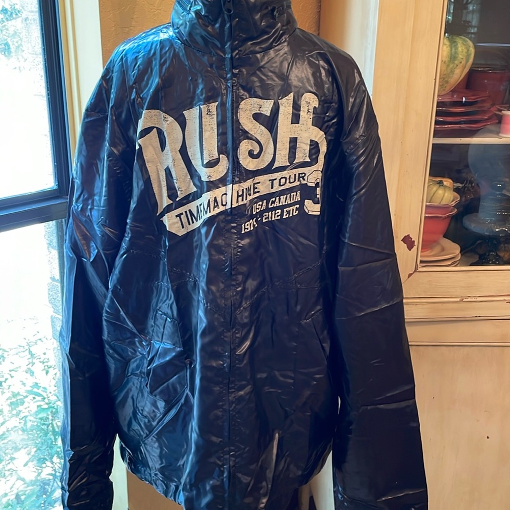 Tour Windbreaker